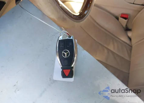 2014 Mercedes-Benz S 550 z USA, uszkodzony, nr VIN WDDUG8CB6EA055326